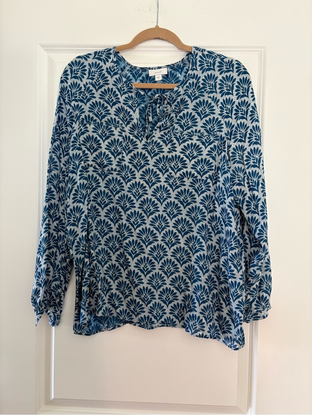 Pure Jill J.Jill Blue White Print Tie Neck Blouse Women’s Medium